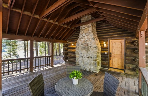Fish Camp Cabin | Charming Log Cabin, 2 mi to Yosemite South Gate.