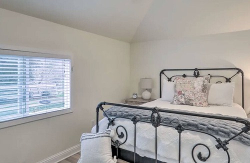 Callender House | Charming private farmhouse cottage