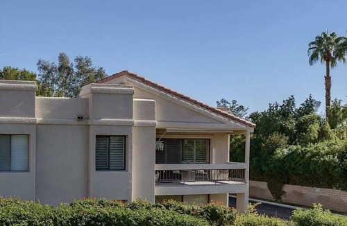 Cathedral City Condo | Charming & Serene 2nd-Fl Condo with Stunning Mountain Views & Central Location