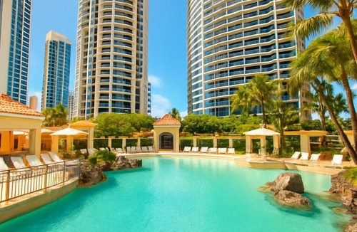 Surfers Paradise Apartment | Chevron Renaissance High Floor Ocean Views- Mojo Stays