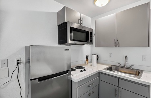 Las Vegas Apartment | Chic furnished studio with inviting modern decor