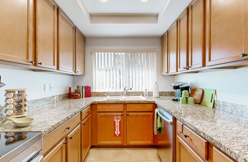 Deepwell Estates Condo | Chic home with mountain views, patio area & grill, shared pool/hot tub