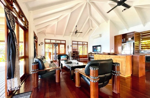 Savusavu Villa | Chic Serene & Secluded Beachfront Villa - Your Own Private Resort