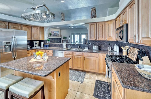 Lake Havasu City Cottage | Chillin at Chip
