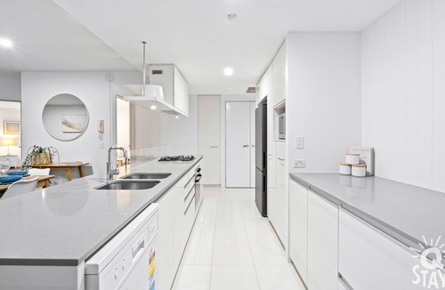Surfers Paradise Apartment | Circle on Cavill 3 Bedroom Ocean View — Q Stay