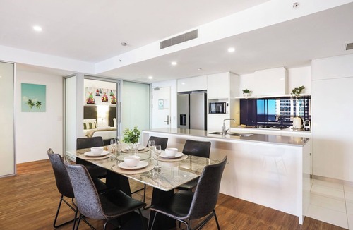 Surfers Paradise Apartment | Circle on Cavill SkyHome 2443 - Level 44 3 bedrooms