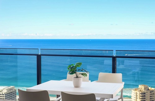 Surfers Paradise Apartment | Circle on Cavill SkyHome 2443 - Level 44 3 bedrooms