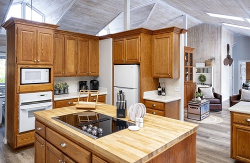 Fort Bragg House | Coastal Hideaway - A luxurious vacation rental just minutes away from the beach!