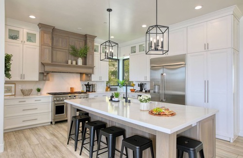 Avila Beach House | Cobbo's Beach House - WOW/Luxe/HOT TUBS/Views/STEPS TO BEACH