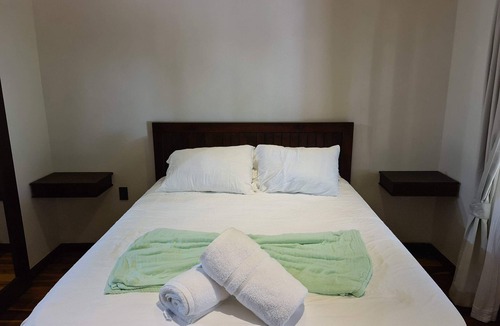 Dominical Hotel | Coffee Farm Queen Room at Hona Beach Hotel
