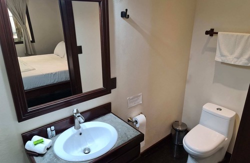 Dominical Hotel | Coffee Farm Queen Room at Hona Beach Hotel
