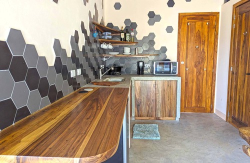 San Juan del Sur Apartment | Colina Escondida:monoAmbiente - Superb central location with oasis-like escapism