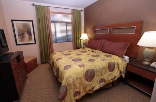 Spring Valley Resort | Come enjoy this tranquil oasis by day or party on the Strip at night.