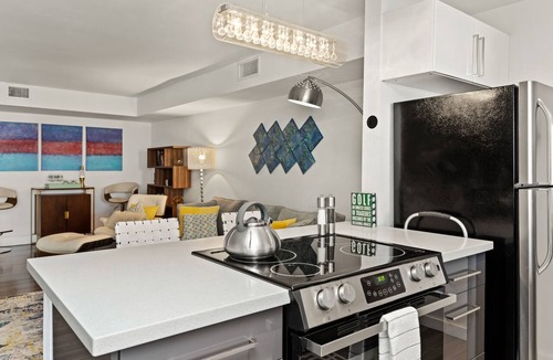 Palm Springs Condo | Come stay in your Palm Springs retreat today!