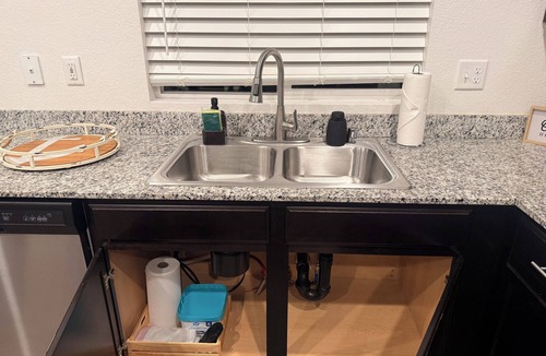 Reno House | Comfort & Convenience in a Quiet Reno Neighborhood