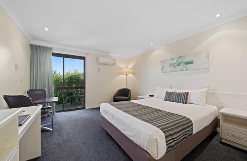 Kearneys Spring Hotel | Comfort Inn Glenfield