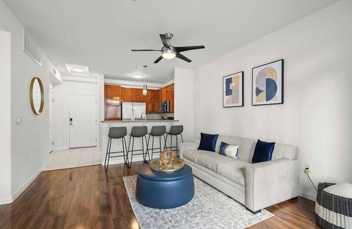 Gaslamp Quarter Condo | Comfortable Charmer in the Marina