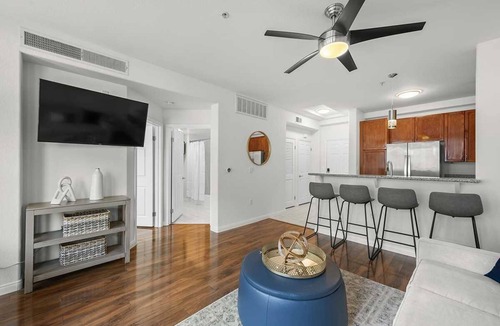 Gaslamp Quarter Condo | Comfortable Charmer in the Marina