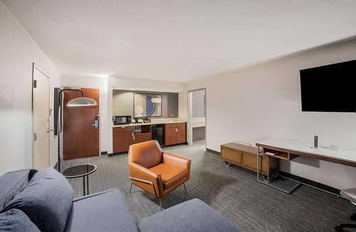 Chandler Apartment | Comfortable Countryside Stay! 3 Relaxing Units, Onsite Pool, Paw-friendly too!