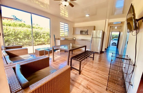 Tamarindo Apartment | Comfy dog-friendly apt, shared pool - close to Tamarindo