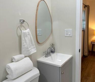 Cathedral City House | Concepcion-Room 4