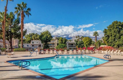 Cathedral City Condo | Contemporary 2/2 in Beautiful Canyon Shores!
