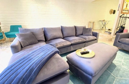 Cathedral City Condo | Contemporary and Peaceful 2bd 2.5b Condo in Gated Community