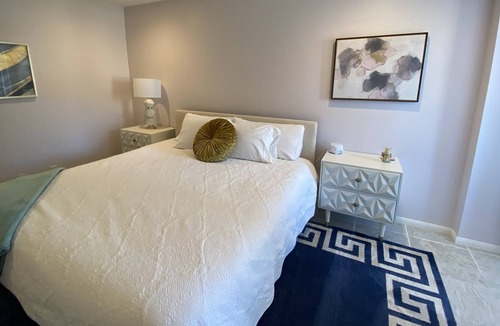 Cathedral City Condo | Contemporary and Peaceful 2bd 2.5b Condo in Gated Community