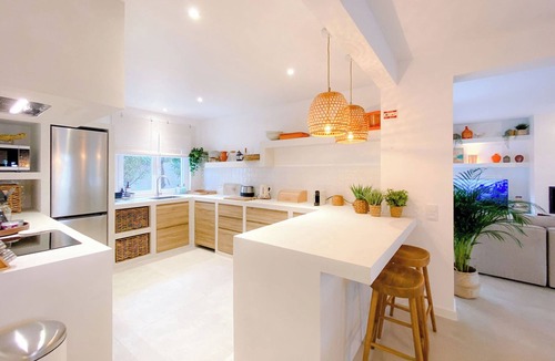 Gorjoes Villa | Contemporary luxury villa with heatable private pool