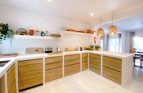 Gorjoes Villa | Contemporary luxury villa with heatable private pool