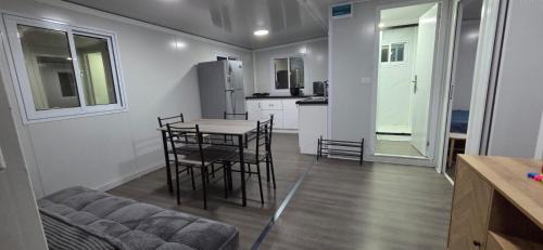 Tilaran Apartment | contenedor estudio