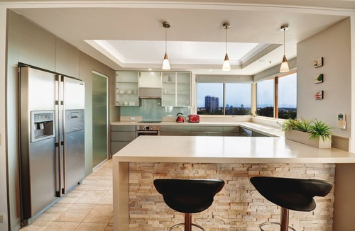 Main Beach Apartment | Contessa Holiday Apartments