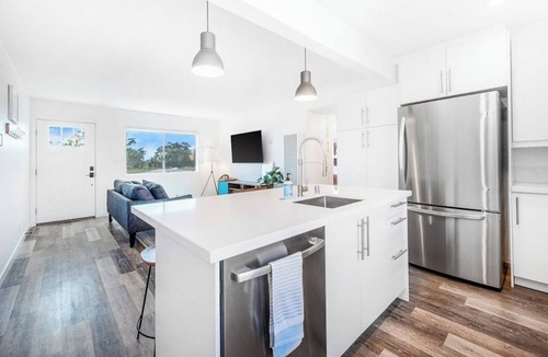 San Clemente House | Convenient dog-friendly condo with free WiFi - right up from the beach
