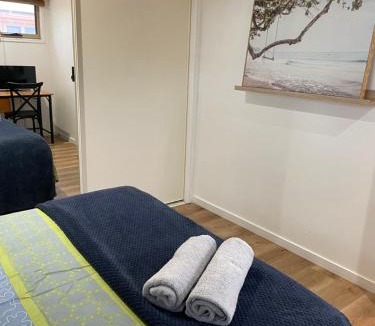 Robina House | Convenient Room next to Bond University