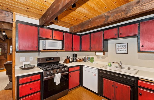 Fox Farm Cabin | Conveniently Located to Big Bear Amenities! Wood Burning Fireplace! Close to Biking Paths!