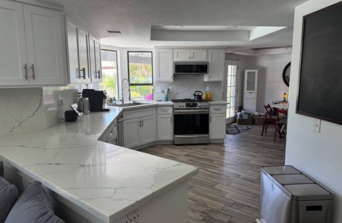 Cathedral City House | Cool 4-bedroom house with large pool and back garden for pets in Cathedral City