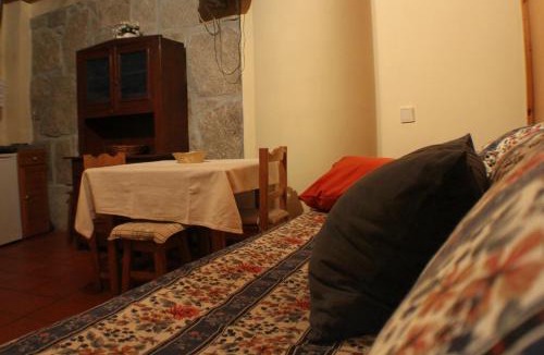 Seia Apartment | Cosy apartment in Seia, 25 sqm, welcoming fireplace