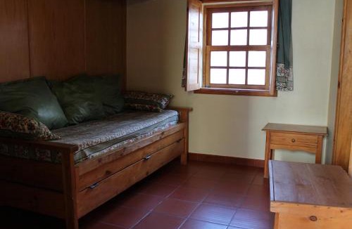 Seia Apartment | Cosy Apartment Seia 25 m² Fireplace