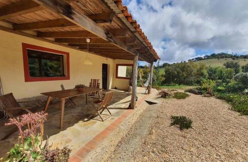 Sao Luis House | Cosy Clayhouse Quinta Carapeto