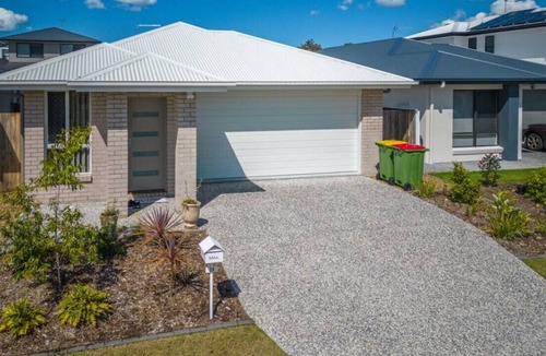 Coomera House | Cosy Home - House up to 8 Guests