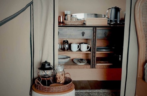 Haigslea RV Rental | Cosy & secluded glamping for Two at Twigley Farm