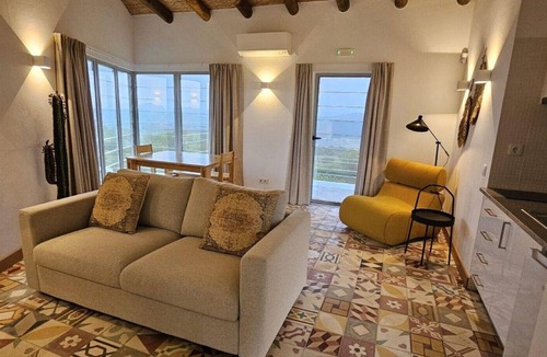 Alcoutim House | Country House 'Casa Da Moagem' with Mountain View, Wi-Fi and Air Conditioning