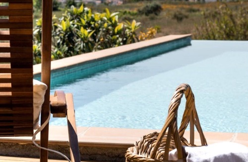 Vimieiro Villa | Country House 'Casa Do Vagar' with Private Pool, Wi-Fi and Air Conditioning