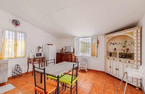 Evora Villa | Country House 'Sunset Landscape' with Shared Pool, Garden and Wi-Fi Access