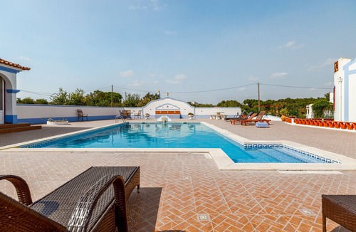 Evora Villa | Country House 'Sunset Landscape' with Shared Pool, Garden and Wi-Fi Access