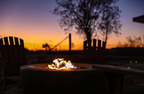 Landers House | Couples Retreat, Stargazing Secluded Bohemian Home in the heart of nature
