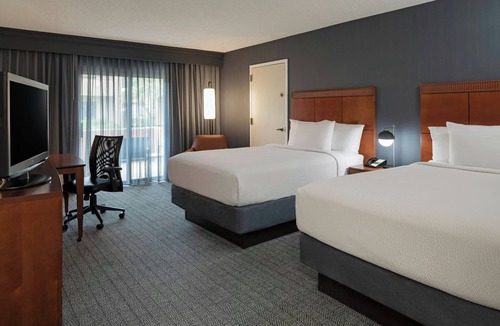 Northwest Anaheim Hotel | Courtyard by Marriott Anaheim Buena Park