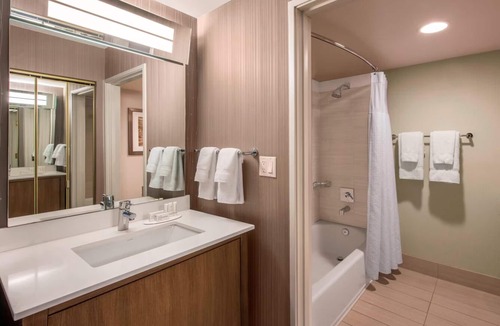 Green Valley North Hotel | Courtyard by Marriott Las Vegas Henderson/Green Valley