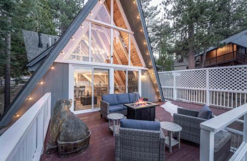 Boulder Bay House | Cove Lakeside Jacuzzi, Central AC, Stunning View
