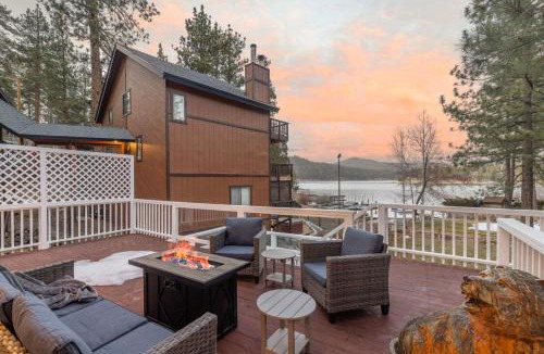 Boulder Bay House | Cove Lakeside Jacuzzi, Central AC, Stunning View